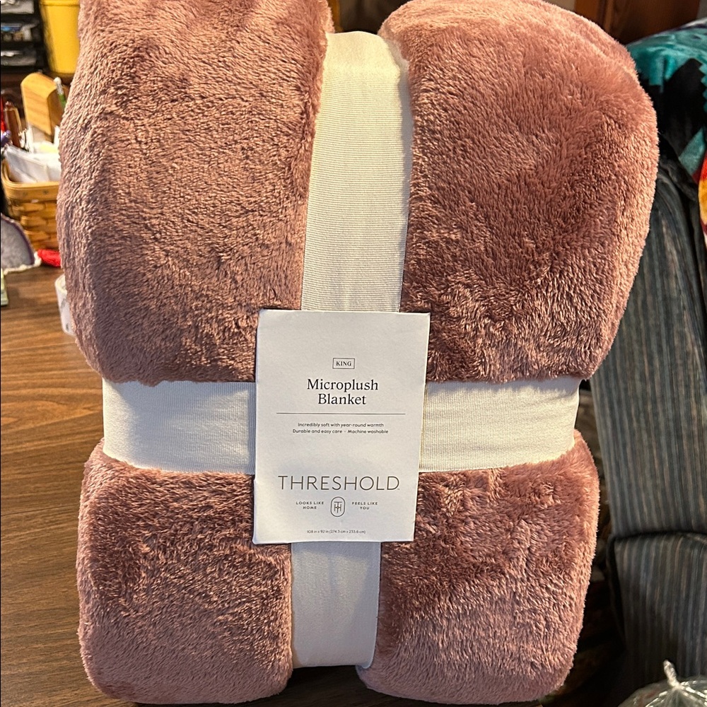 Threshold Microplush Blanket - Dusty Mauve